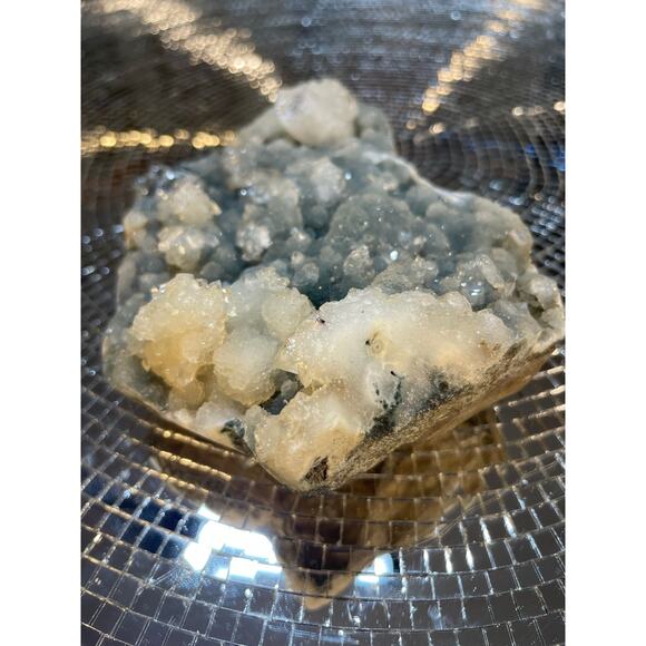 Clear Blue Apophyllite Crystal Cluzer with druzy blue standing crystal ~1.5 lb - Picture 6 of 16